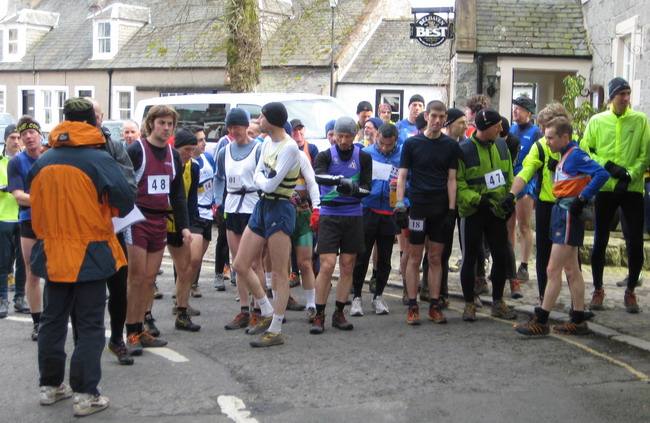 Runners gather at the start (photo courtesy of Phil Addyman)